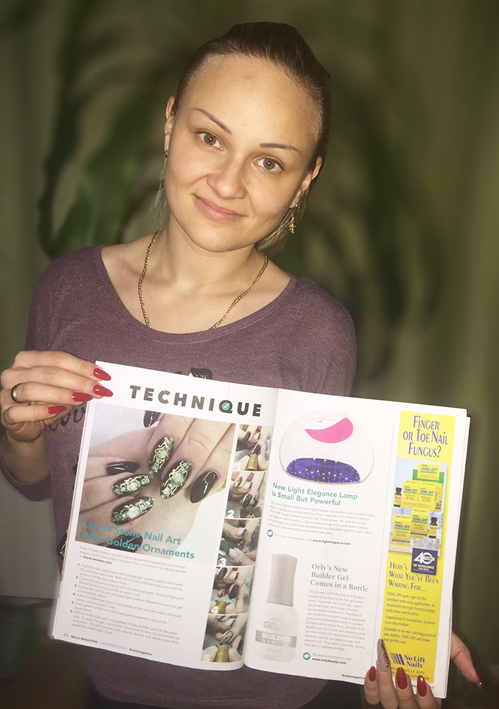 Таня Ангелова с нейна статия в ноемврийското списание NAILS